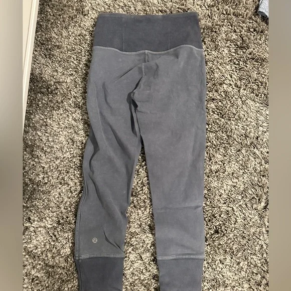 Lululemon leggings - Picture 2 of 3